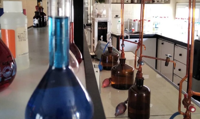 آزمایشگاه لیتیوم بروماید